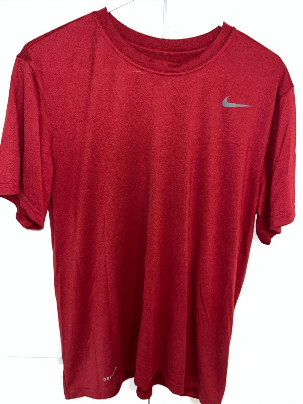Burgundy Red maroon Nike Crewneck men’s short sleeve dri fit t shirt L